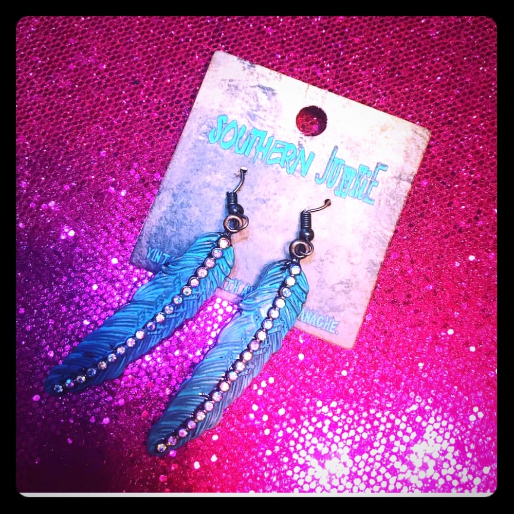 Brand new turquoise feather earrings